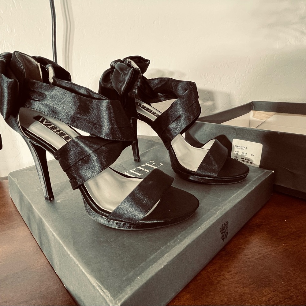 Vera Wang Black Satin Heels with Bow Detail